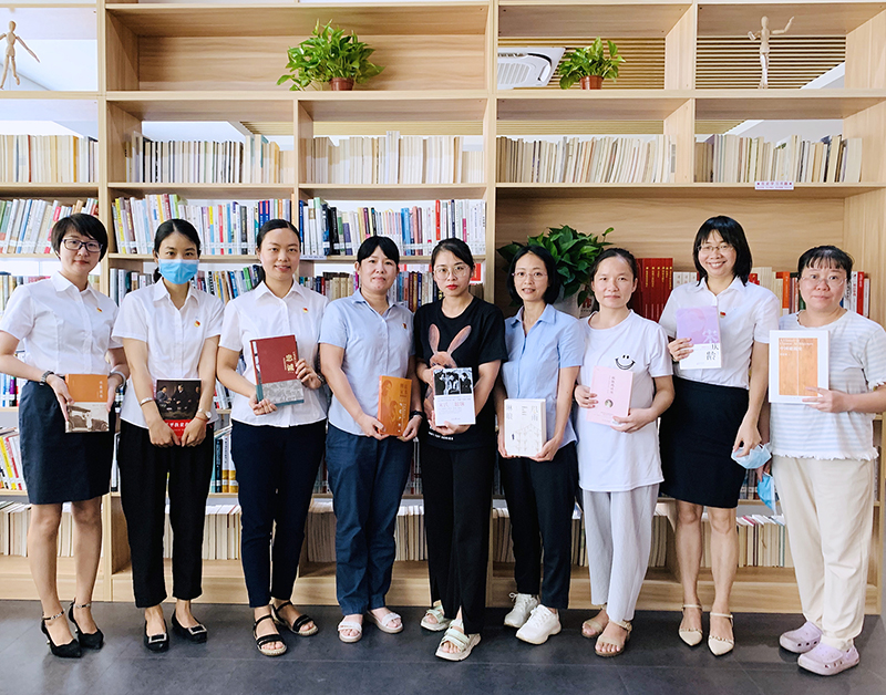 学党史 办实事 | 众博官方(中国)总部集团工会女职委开展“玫瑰书香”主题阅读活动